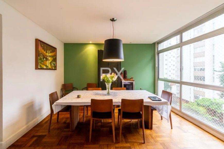 Apartamento com 253 m², 4 quartos sendo 2 suítes à venda no bairro Higienópolis.