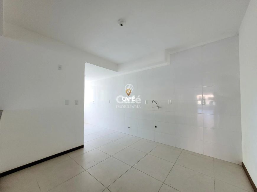 Apartamento 3 Dormitórios, 1 Suíte, Banheiro Social, Sacada, Churrasqueira, 2 Va