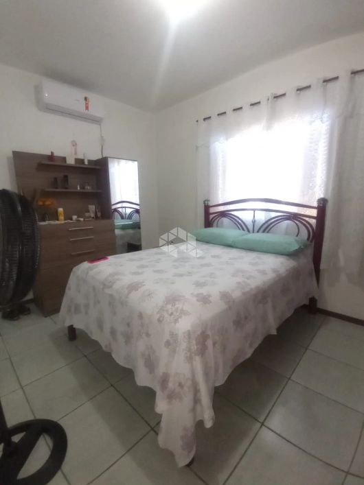 Casa à venda com 3 quartos no Bairro Parque Pinheiro Machado em Santa Maria RS