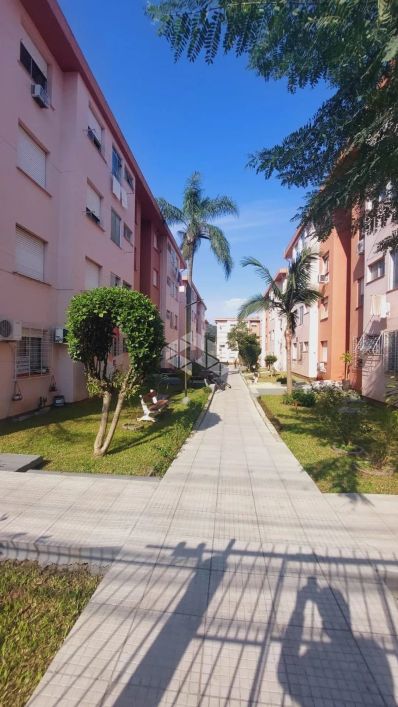Apartamento de 2 dormitórios com garagem no Bairro Nonoai em Santa Maria