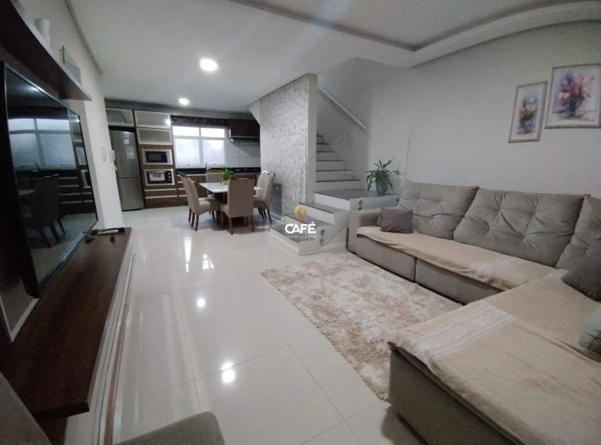 Casa em Condomínio no Parque Pinheiro Machado