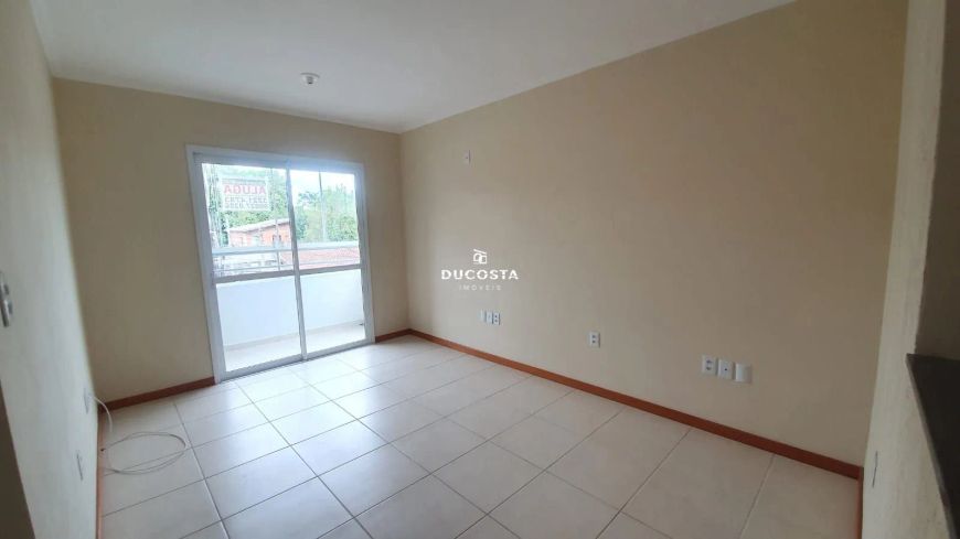 Apartamento de 2 Dorm, Suíte, Garagem, Sacada e Churrasqueira