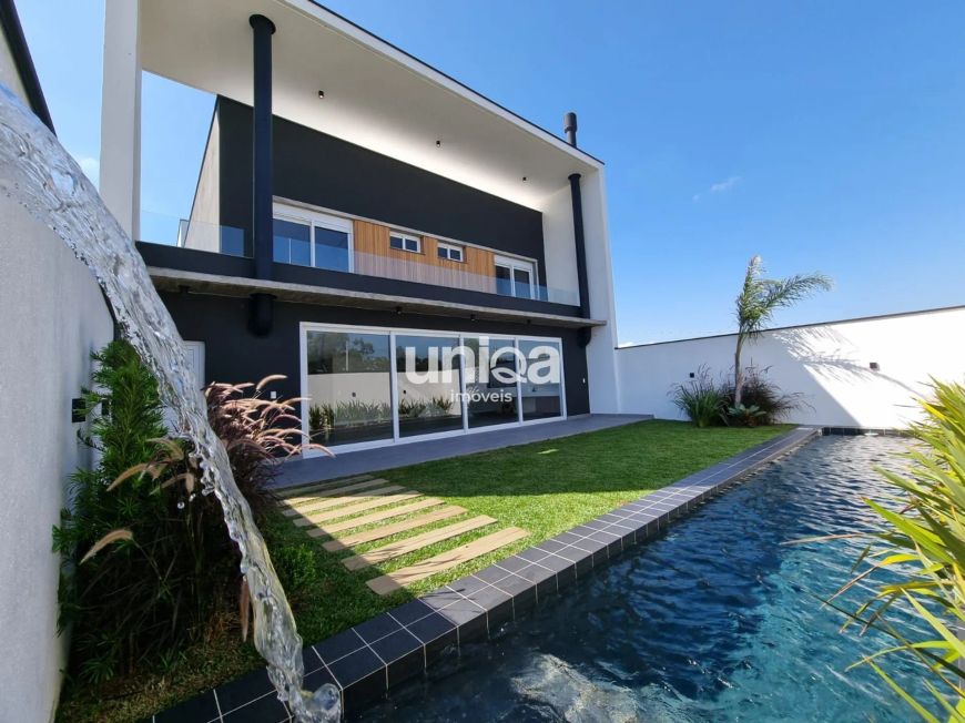 Casa 357m2 03 suítes + escritório piscina no Terras de Santorini Bairro São José
