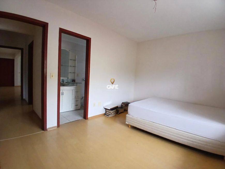 Apartamento Bairro Dores, 3 dormitórios, 1 suite, 2 banheiros, 1 vaga de garagem