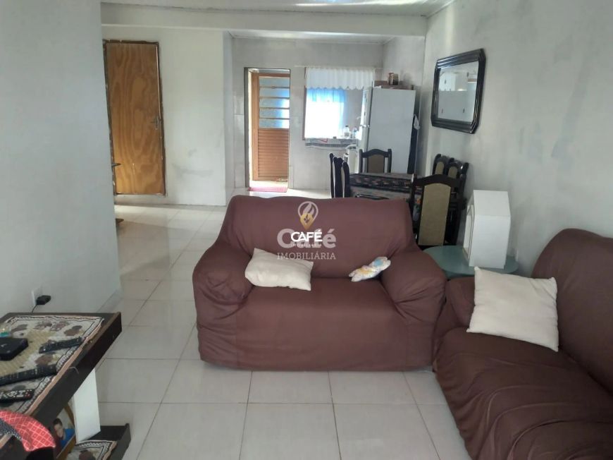 Sobrado De 5 Dormitórios, Suíte, Sala de Estar, 2 Banheiros, Cozinha, Área de Se