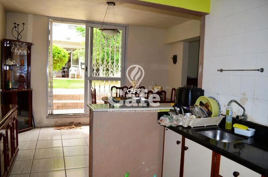 Casa 4 dormitórios à venda Nossa Senhora de Lourdes Santa Maria/RS
