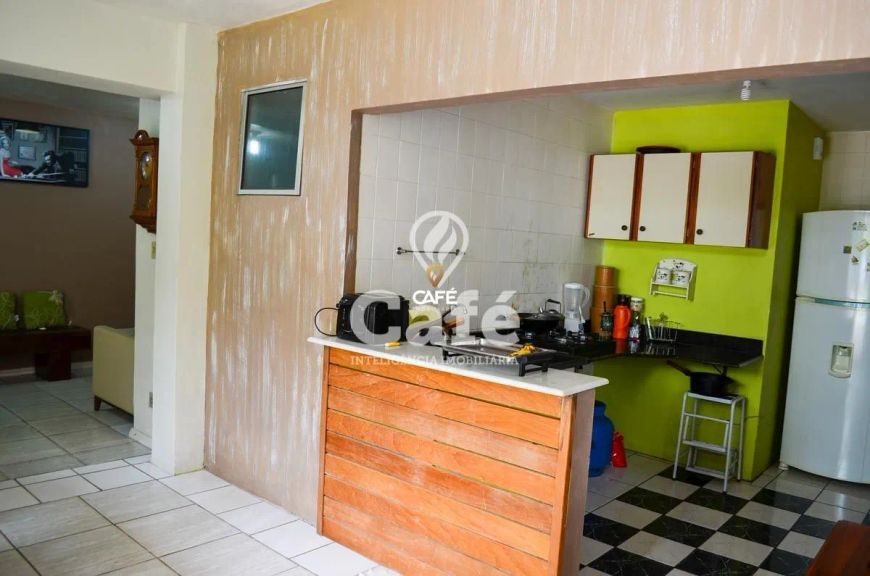Casa 4 dormitórios à venda Nossa Senhora de Lourdes Santa Maria/RS