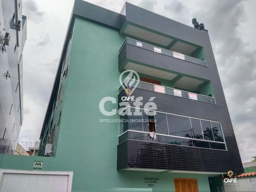 Apartamento Em Camobi De 1 Dormitório, Sala De Estar, Banheiro Social, Cozinha,