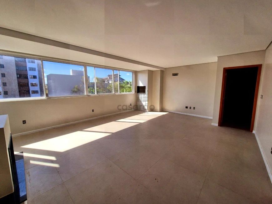 Apartamento à Venda em Camobi, Santa Maria