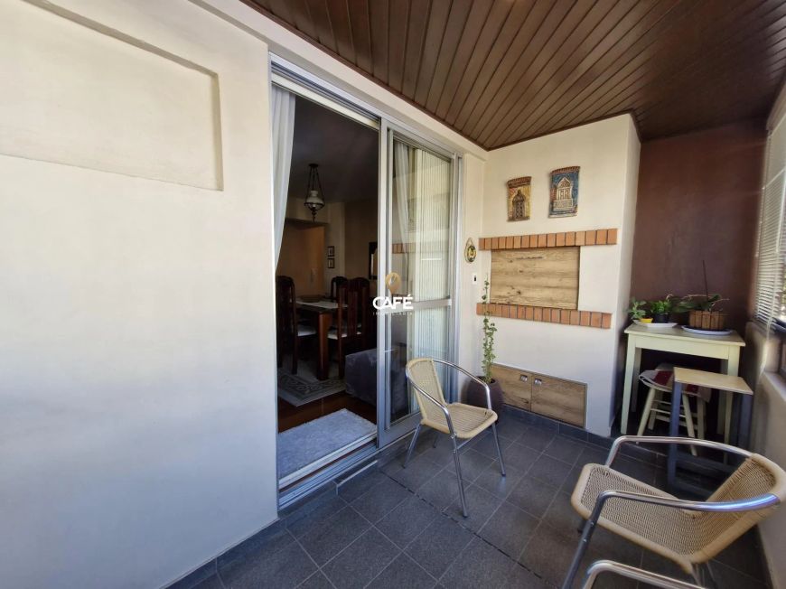 Apartamento mobiliado de 3 dormitórios com garagem | Região Central