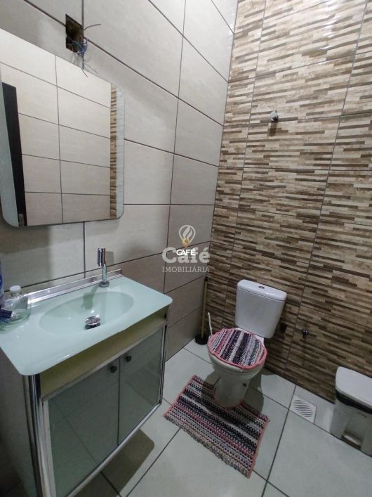 Loja, 2 Banheiros, 4 Vagas, Terraço, 160m² privativos, Patronato