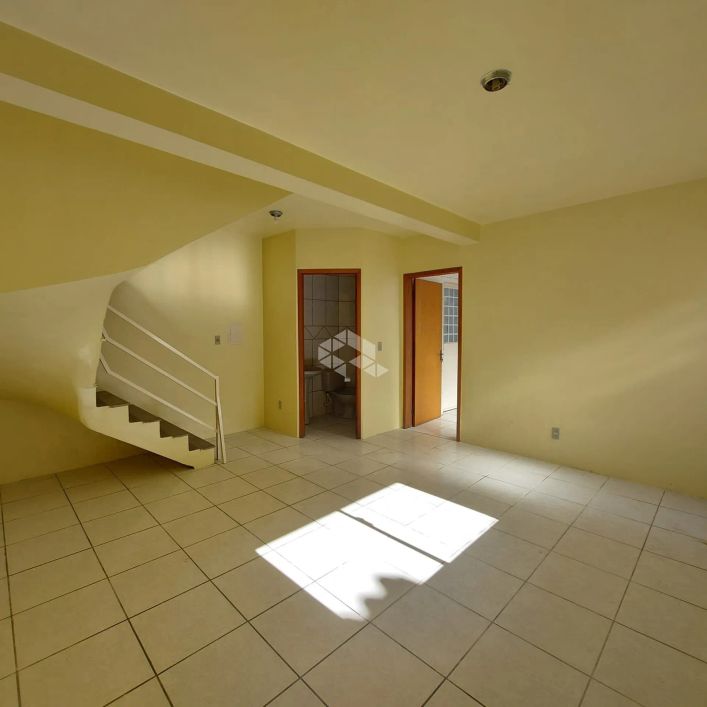 Casa Residencial estilo sobrado para venda no bairro Nossa Senhora de Fátima