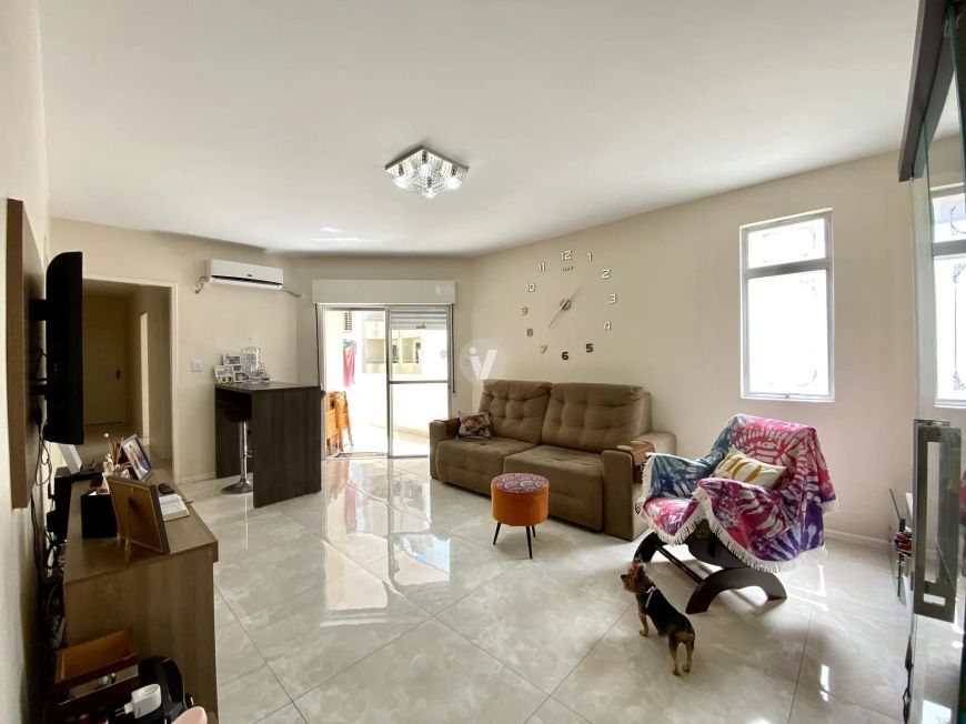Apartamento central 3 dormitórios