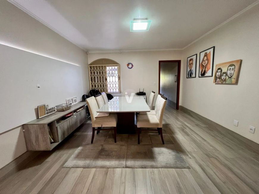 Apartamento térreo amplo, próximo ao ATC
