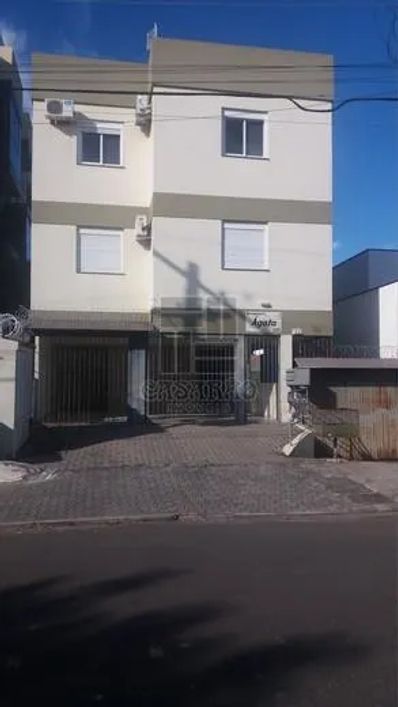 Apartamento 2 Quartos à Venda em Santa Maria