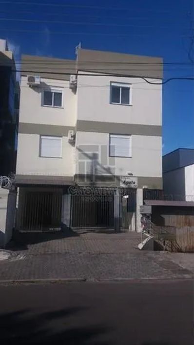 Apartamento 2 Quartos à Venda em Santa Maria