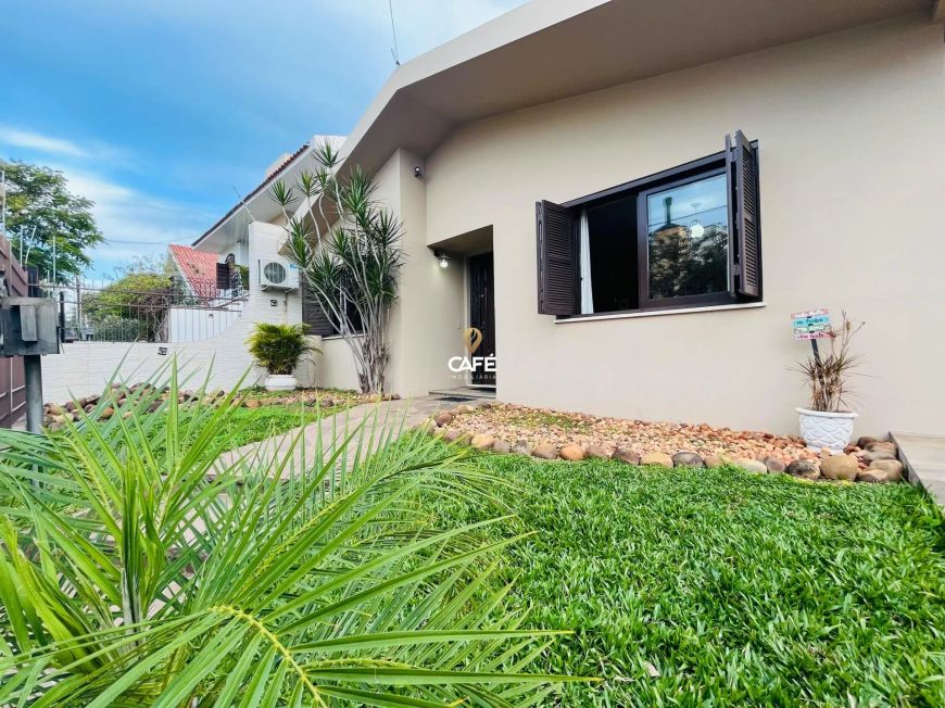 Casa, 3 Dormitórios, 1 Suíte, 4 Banheiros, Espaço Gourmet, Piscina, Duque De Cax