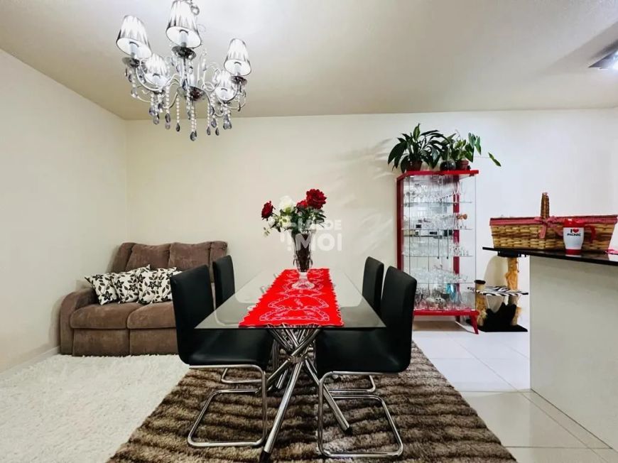 APARTAMENTO DE 03 DORMITÓRIOS SEMIMOBILIADO