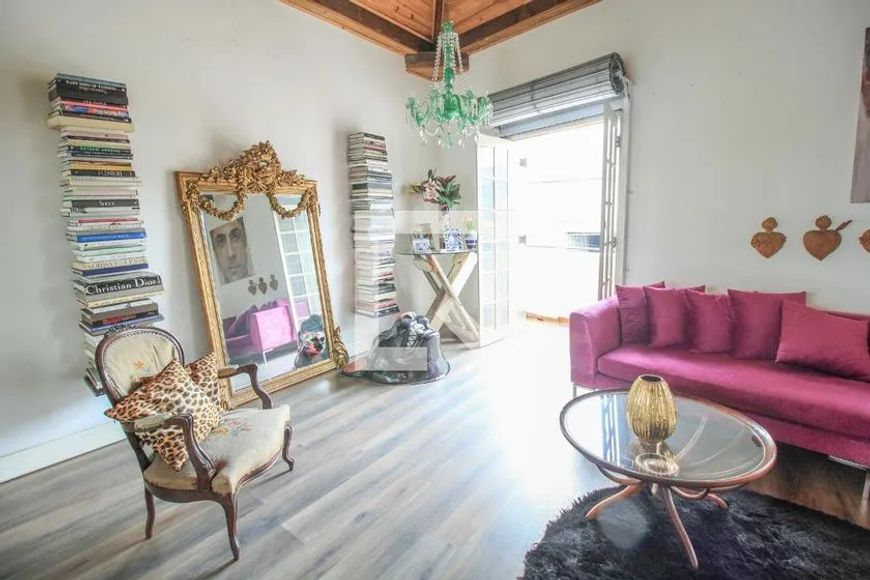 Casa à Venda - Belém, 1 Quarto, 646 m2
