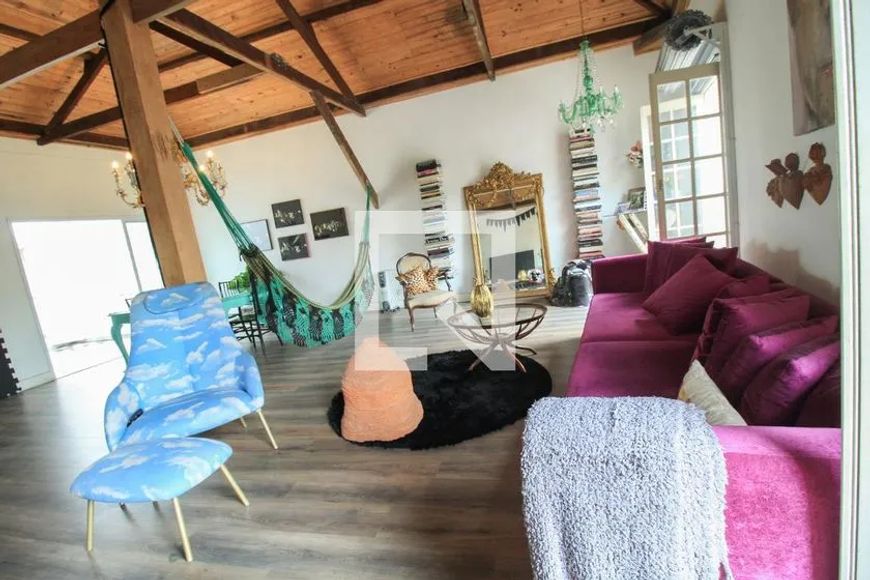 Casa à Venda - Belém, 1 Quarto, 646 m2