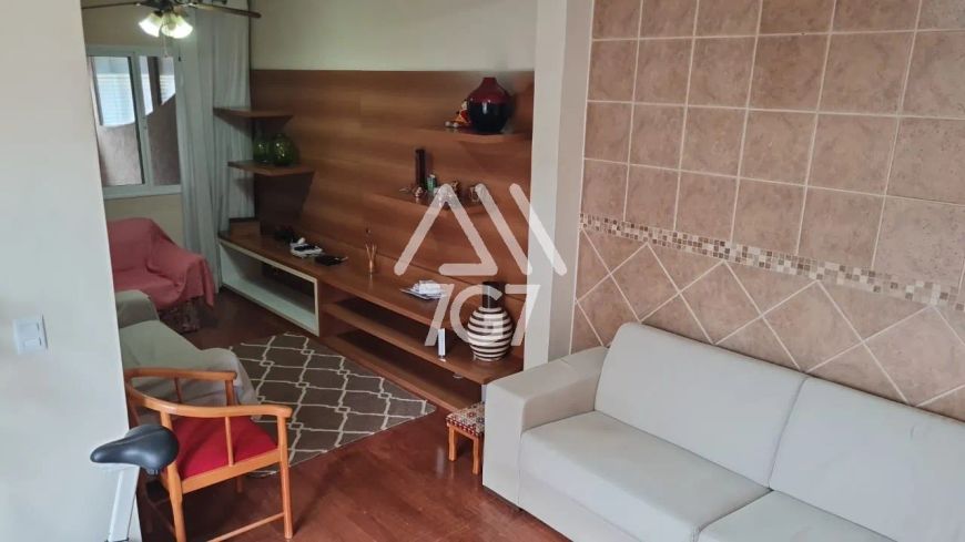 CASA À VENDA NA REGIÃO DO MORUMBI