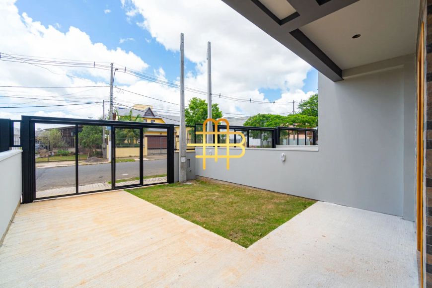 Sobrados com 3 dormitórios disponível para venda em região central de Gravataí