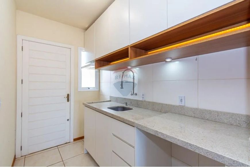 Casa 2 dormitórios à venda semimobiliada com energia solar por R$239.990 no bairro Parque Mirante -