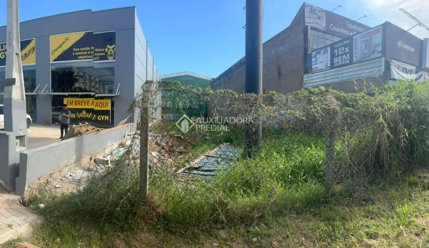 TERRENO 10X42 NA AVENIDA DORIVAL C.L DE OLIVEIRA PARADA 72