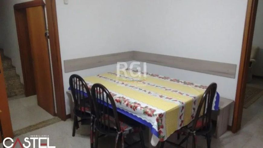Casa para Venda - 350m², 4 dormitórios, sendo 1 suites, 2 vagas - Orico