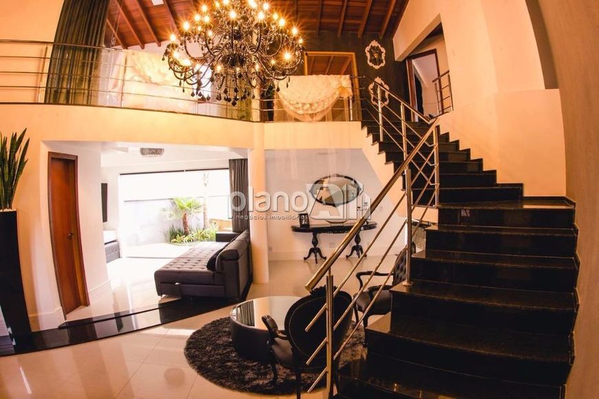 Casa à venda, com 200m², 4 quartos 3 suítes - Dom Feliciano - Gravataí / RS por R$ 1.915.000,00