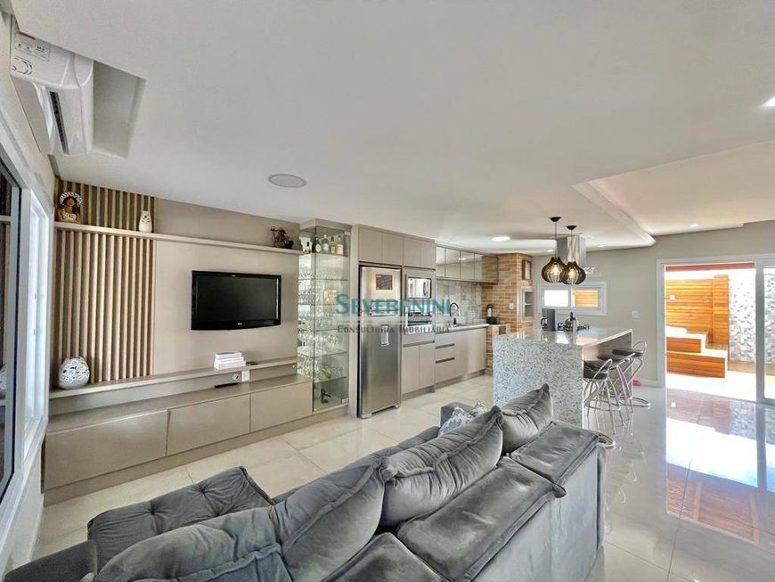 Sobrado com 3 dormitórios à venda, 185 m² por R$ 1.300.000,00 - Vale Ville - Gravataí/RS