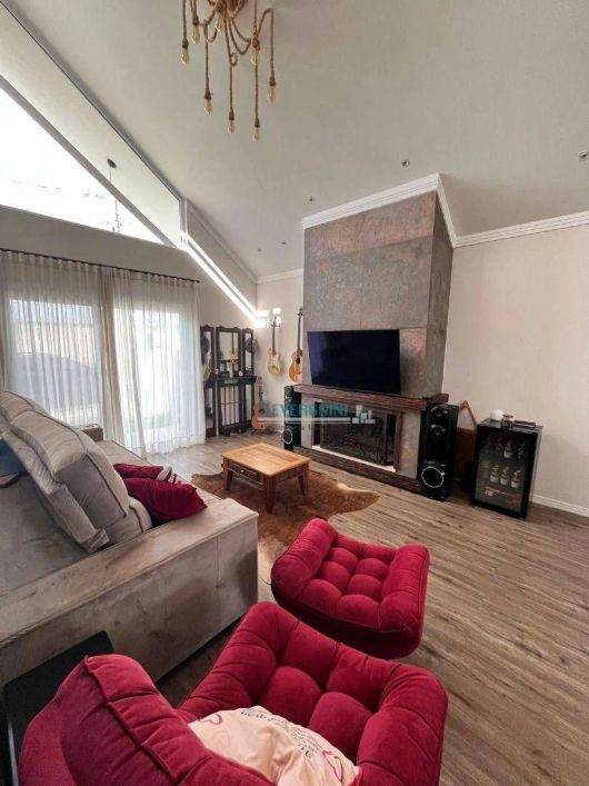 Sobrado com 3 dormitórios à venda, 263 m² por R$ 2.720.000,00 - Centro - Gravataí/RS