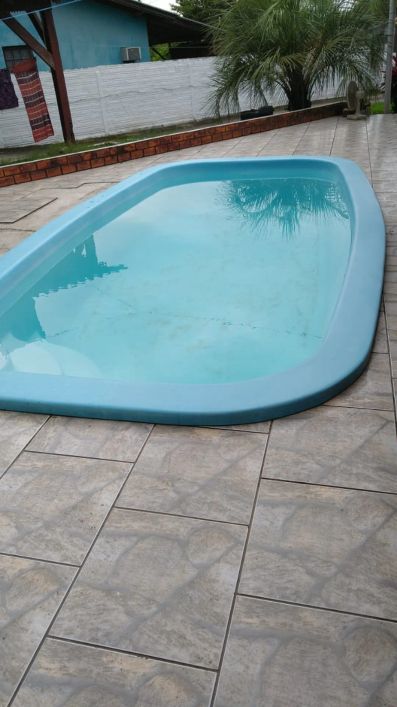 Casa com piscina Mato Alto