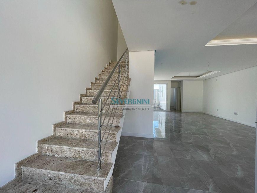 Sobrado com 4 dormitórios à venda, 145 m² por R$ 795.000,00 - Jansen - Gravataí/RS