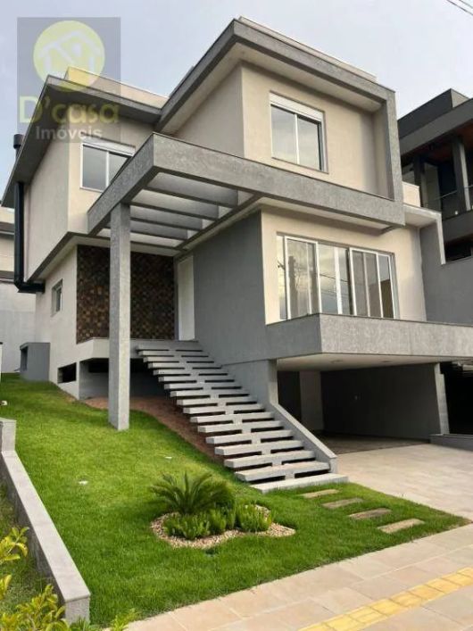 Sobrado com 4 dormitórios à venda, 233 m² por R$ 1.690.000,00 - Centro - Gravataí/RS