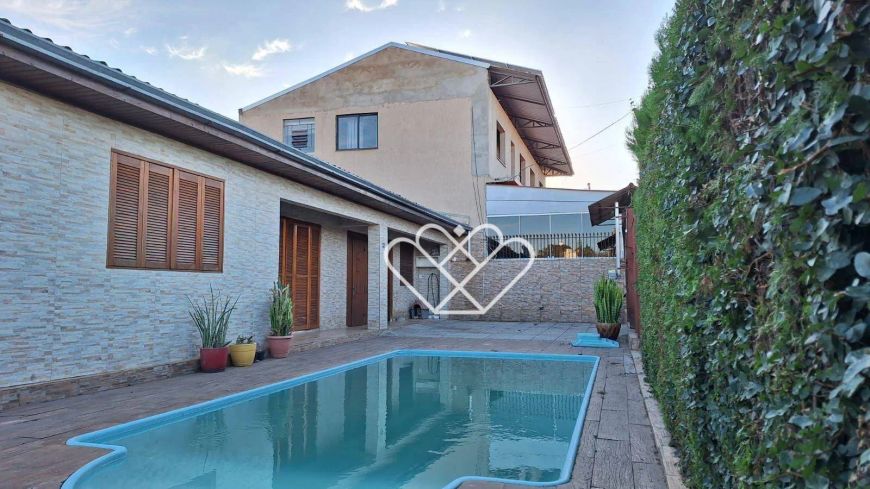 Casa Mobiliada com Piscina e Varanda Gourmet no Bairro Jansen