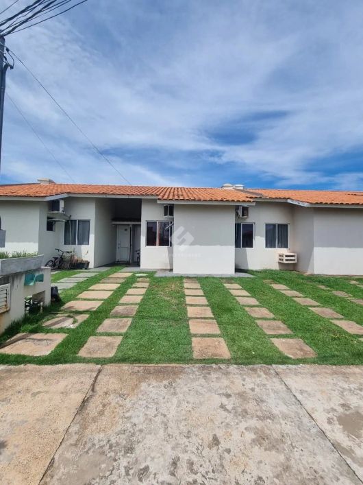 Casa em Condomínio em Várzea Grande - 3 Quartos - Venda