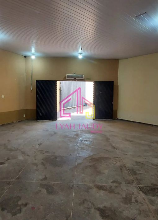Galpão / Barracão para venda, Marajoara, Várzea Grande-MT, 320m², ótima localização, infraestrutura