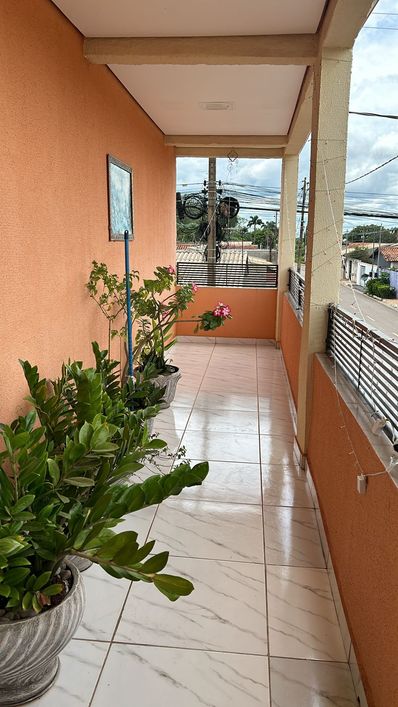 Prédio Sobrado À Venda-280m²-Área Coberta-Inferior Comércio-Superior Moradia 3 Quartos C/Sacada-V.Gd