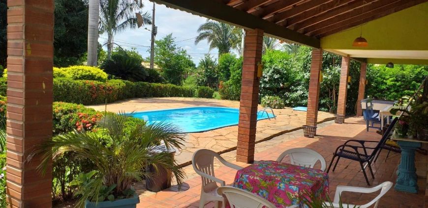 Casa à venda 5 Quartos, 3 Suites, 5 Vagas, 2880M², Jardim Costa Verde, Várzea Grande - MT