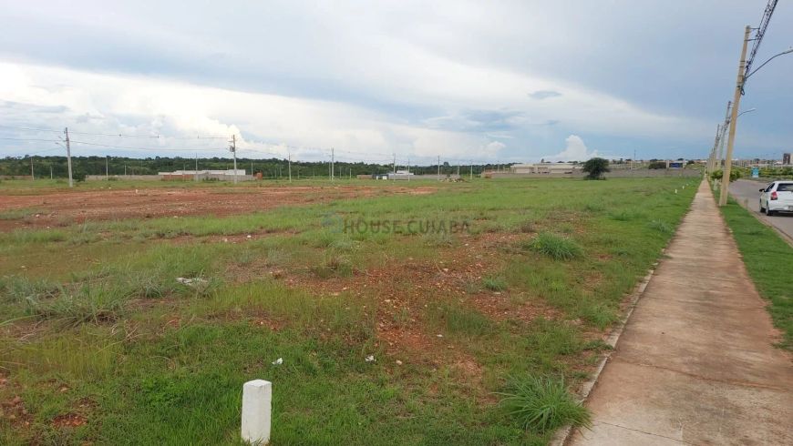 Terreno maravilhoso no Parque Genebra, perto do Forum