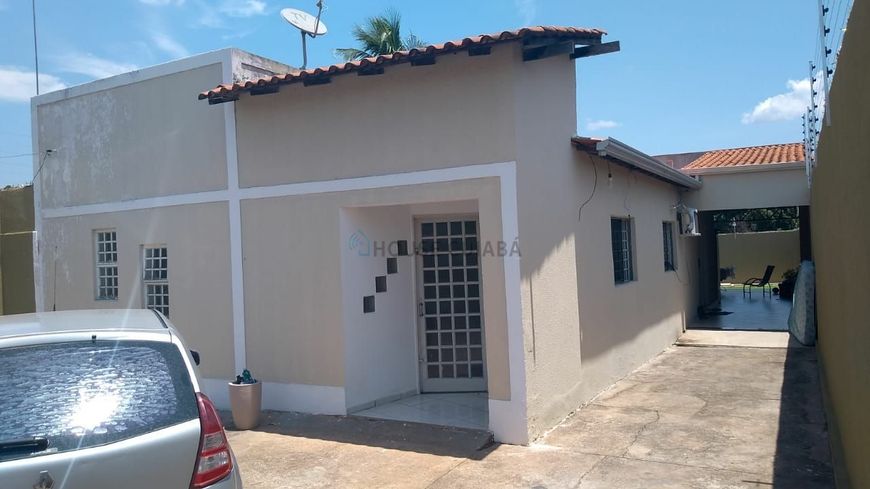 EXCELENTE CASA NA ALAMEDA JULIO MULLER COM AMPLO TERRENO NA LATERAL