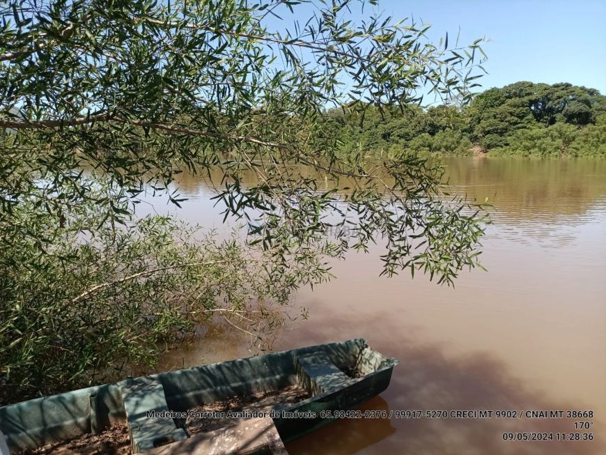 chácara pesqueira medindo 160 x 30 (4.800 M²), nas margens do rio Cuiabá–MT