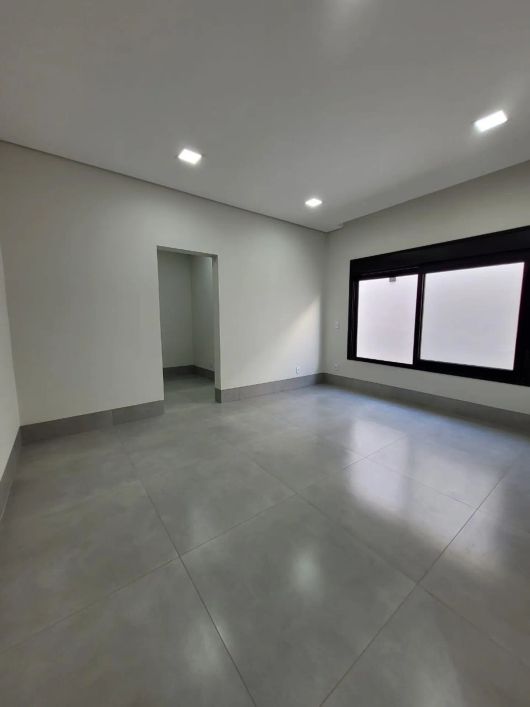 Casa Térrea nova com moveis planejados/ Florais da Mata - VG