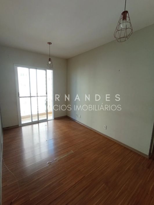 Apartamento à venda em Barueri-SP, Jardim Tupanci: 2 quartos, 2 salas, 1 banheiro, 1 vaga de garagem