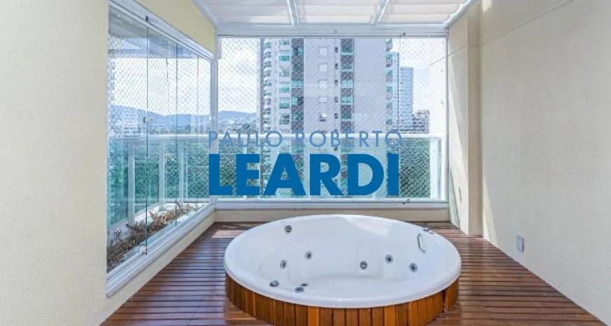 APARTAMENTO - ALPHAVILLE - SP