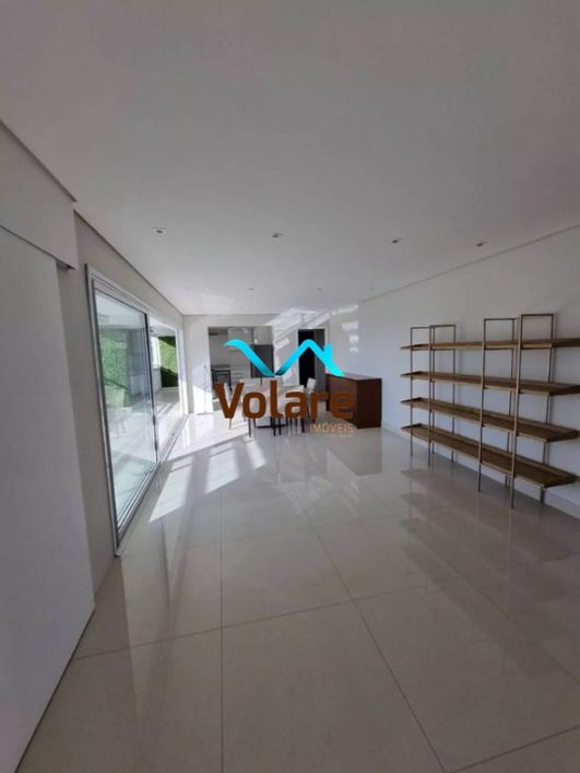 Apartamento de 196m² com 3 suítes espaçosas à venda em no Melville Empresarial - Condomínio More Alp