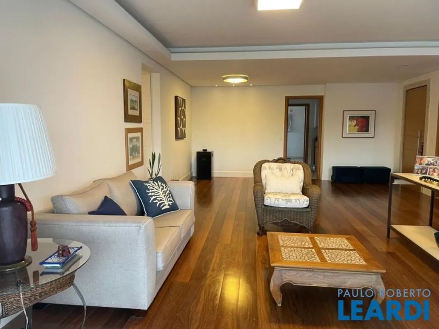 APARTAMENTO - ALPHAVILLE - SP