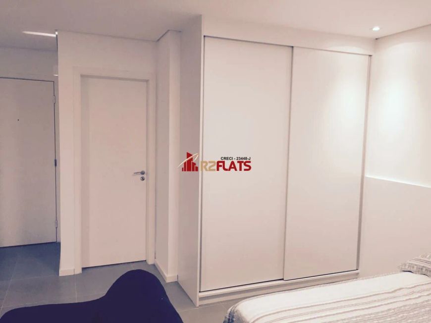 Flat com ótimo preço no bairro Alphaville. Confira!