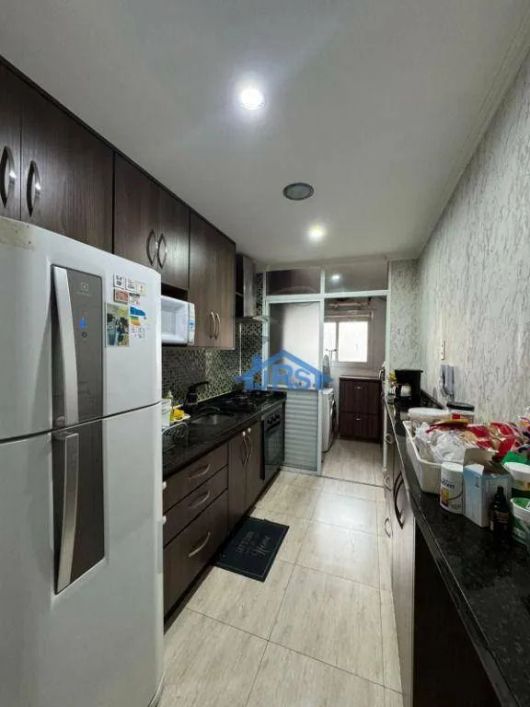 Apartamento com 3 Quartos - Jardim Tupanci - Barueri/SP